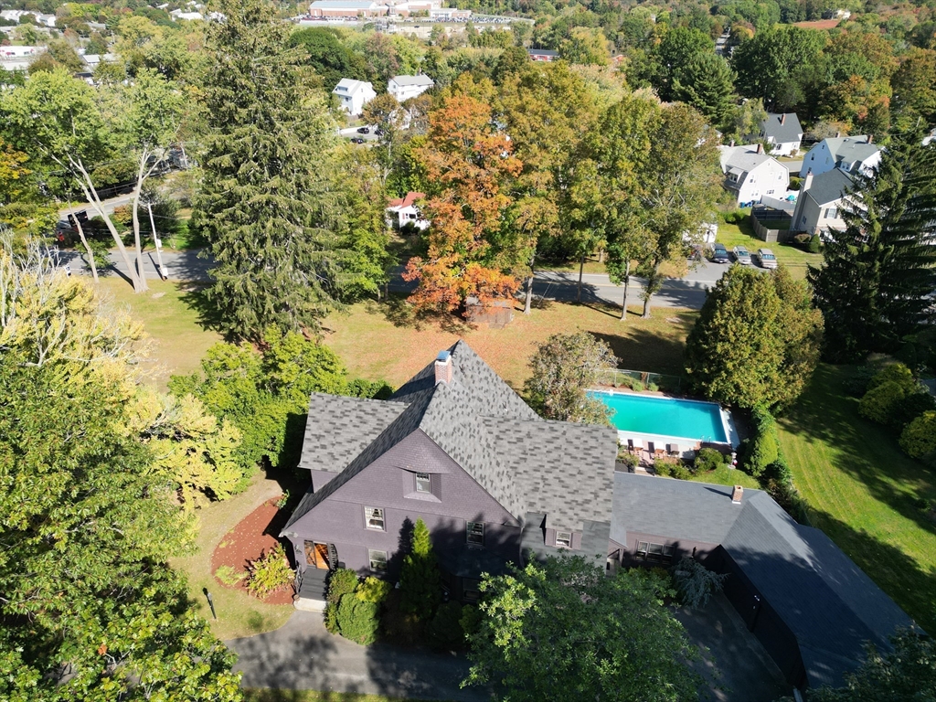 16 Court St