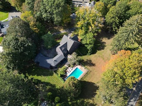 16 Court St North Andover MA 01845