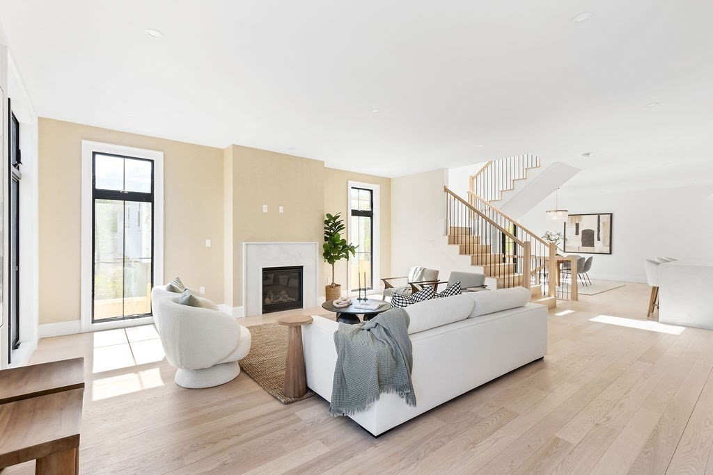 130 Nonantum Rd 130