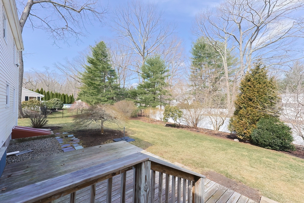 Attleboro, Massachusetts 02703, United States, 4 Bedrooms Bedrooms, ,2 BathroomsBathrooms,Residential,Active,96439