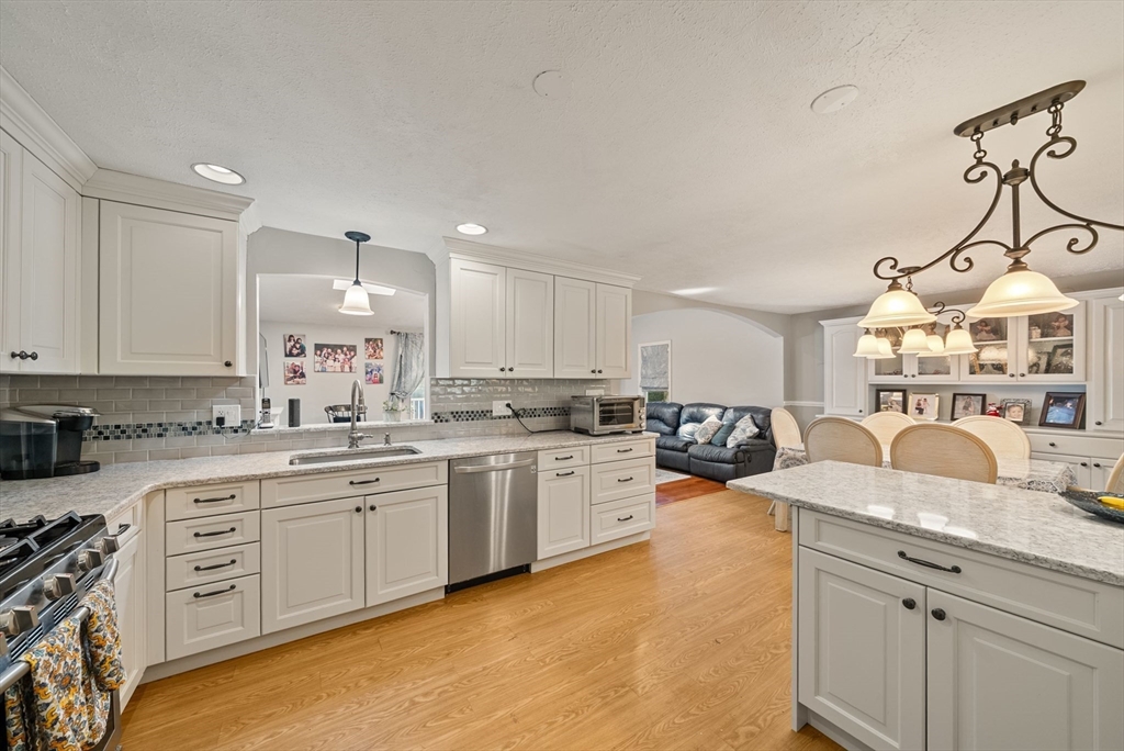 5 Chase Dr