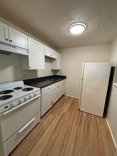 707 Bedford Street 10 Abington MA 02351