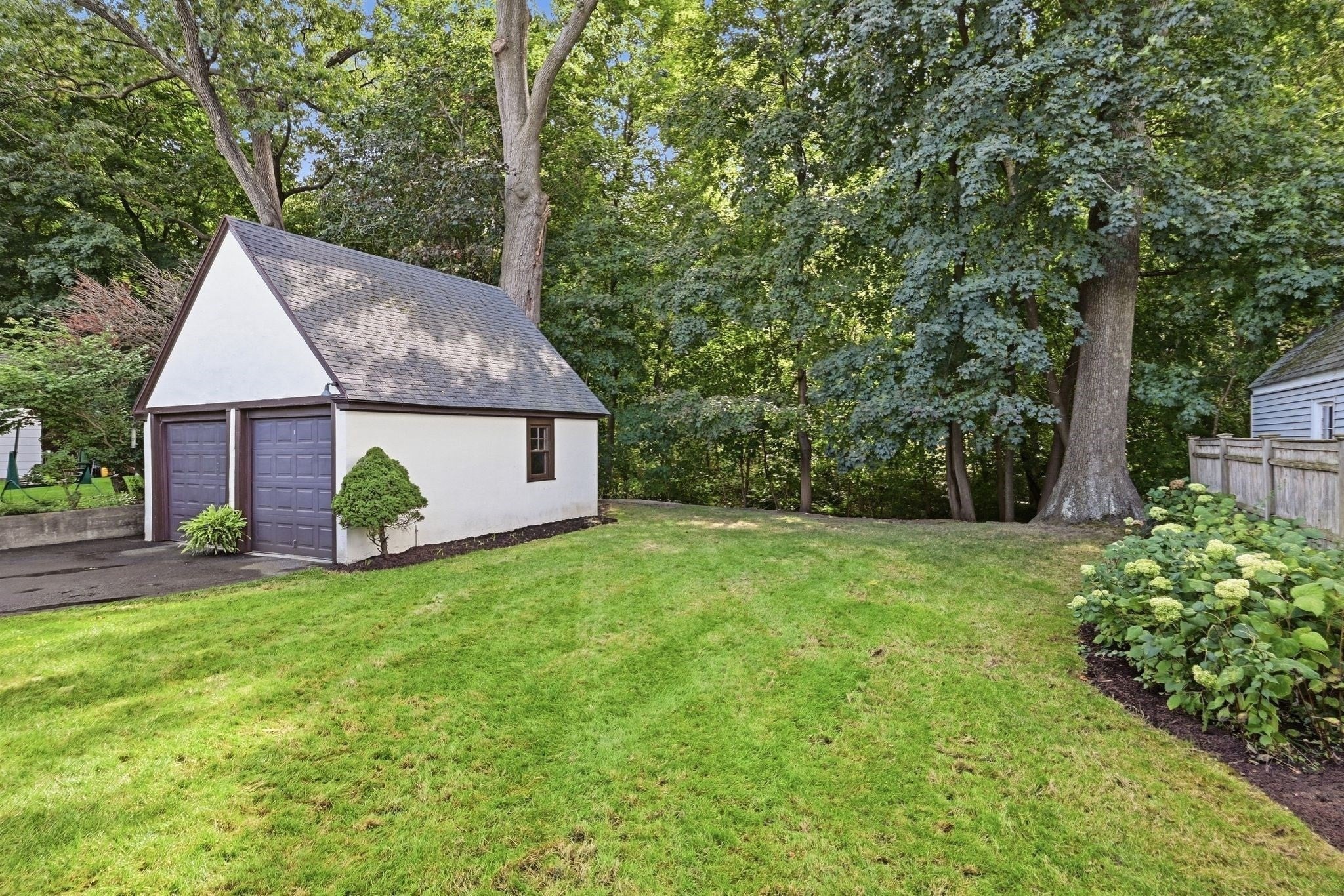 131 Wenonah Rd, Longmeadow, MA, 131 Wenonah Rd, Longmeadow, MA Photo #5