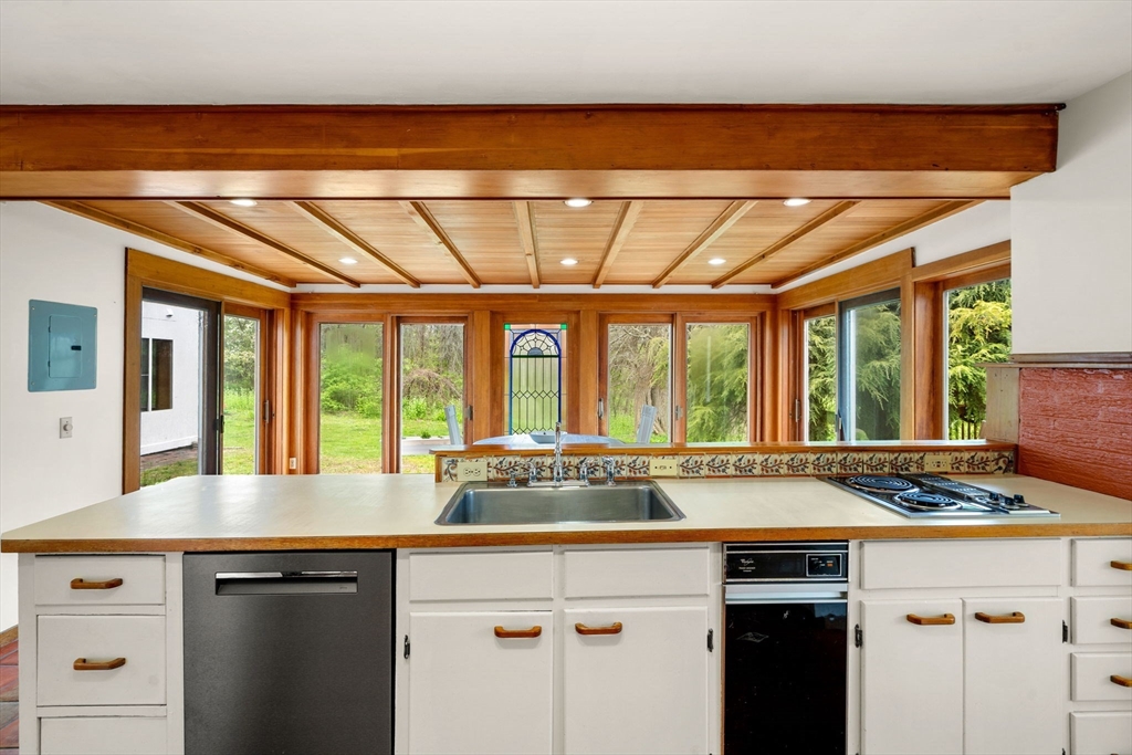63 Long Hill Rd, Groton, MA Photo #16