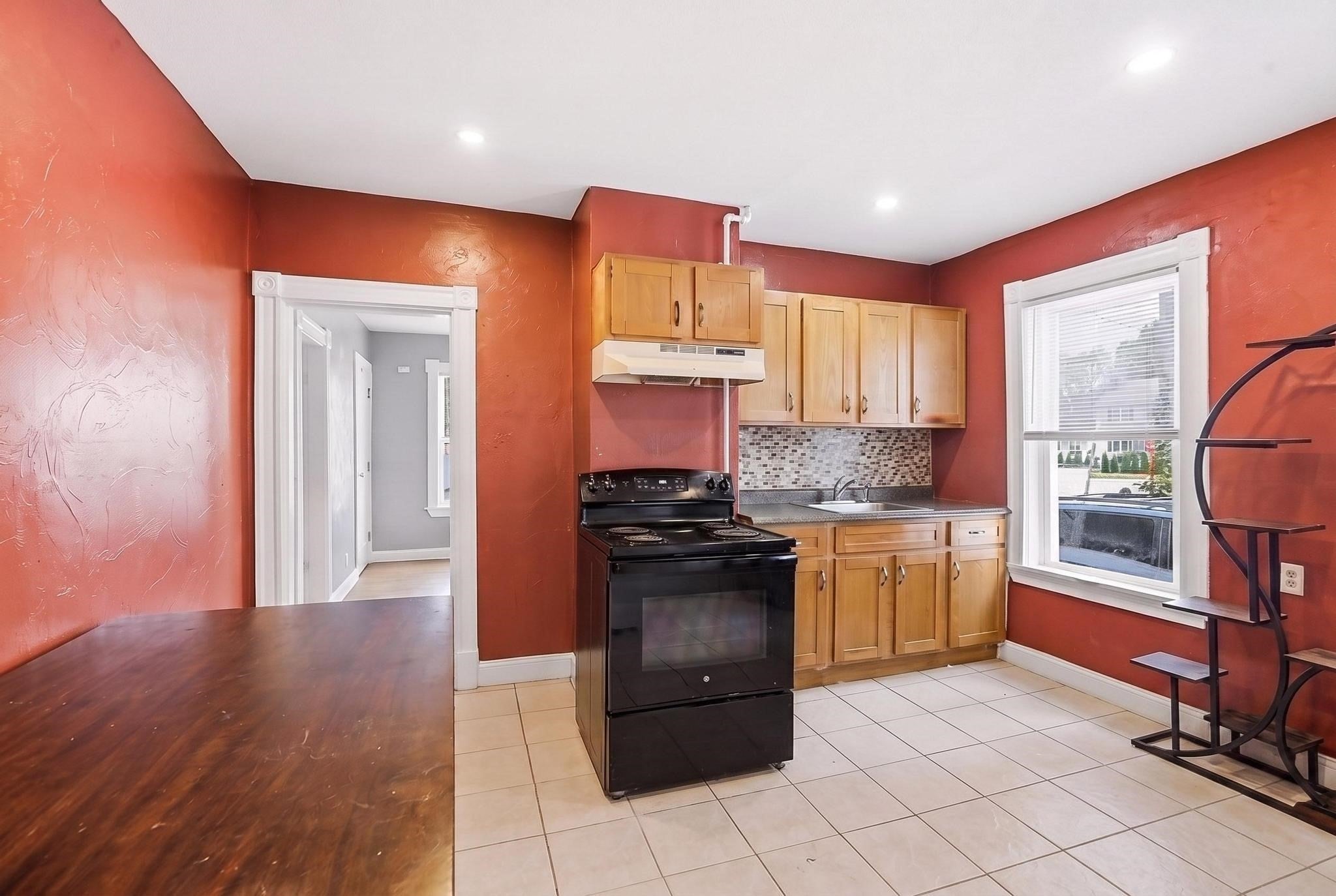 132 Huntington St, Brockton, MA Photo #10