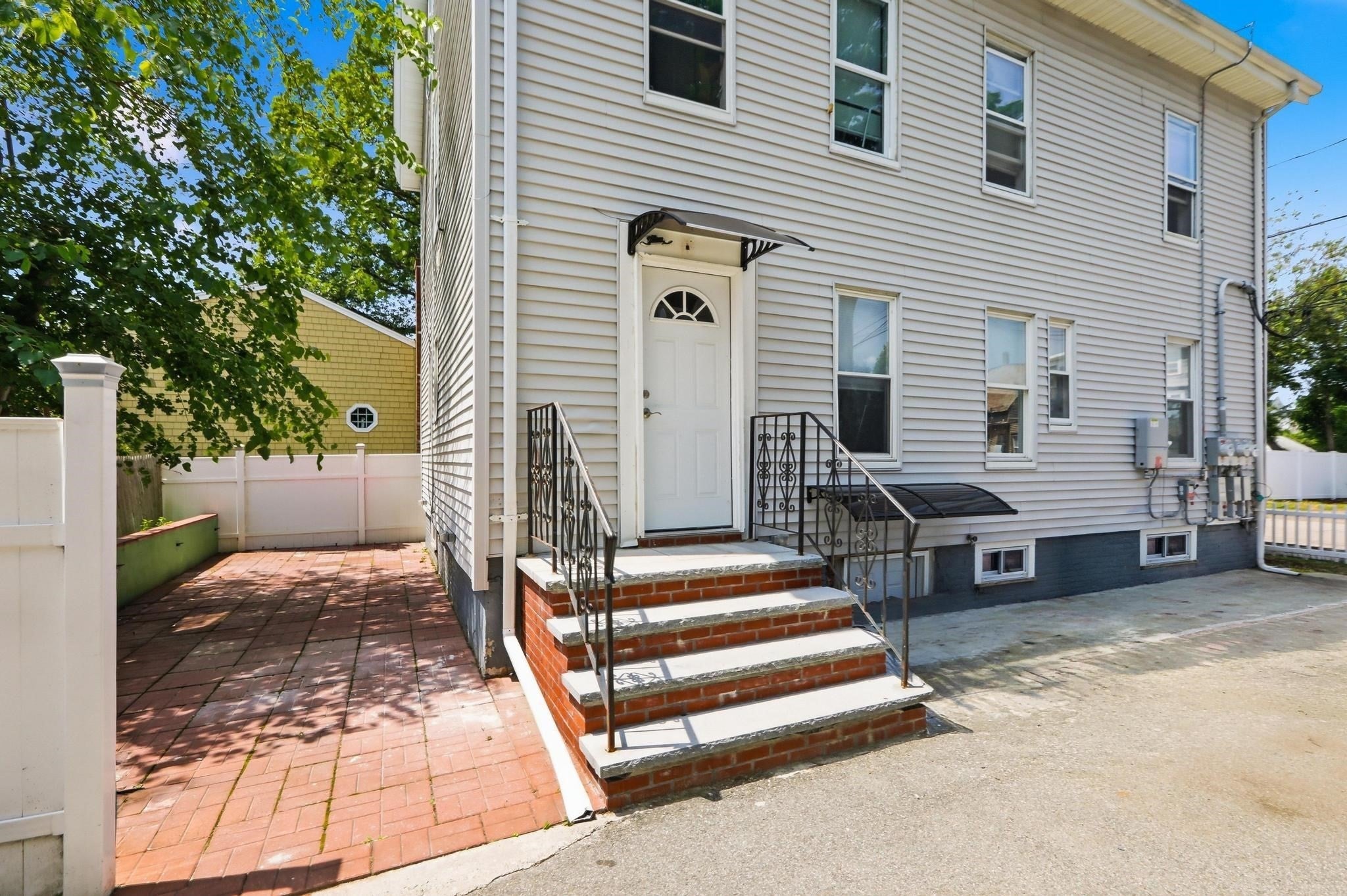 132 Huntington St, Brockton, MA Photo #38