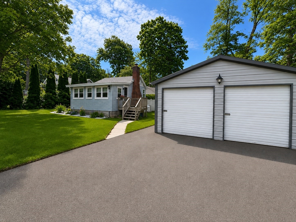 6 Lake Shore Dr