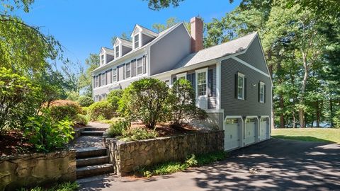 27 Rivercrest Dr West Newbury MA 01985