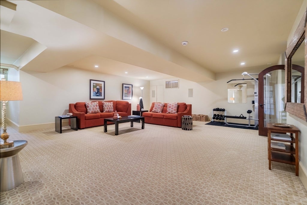 10 Rangeley Road, Winchester, MA Photo #35