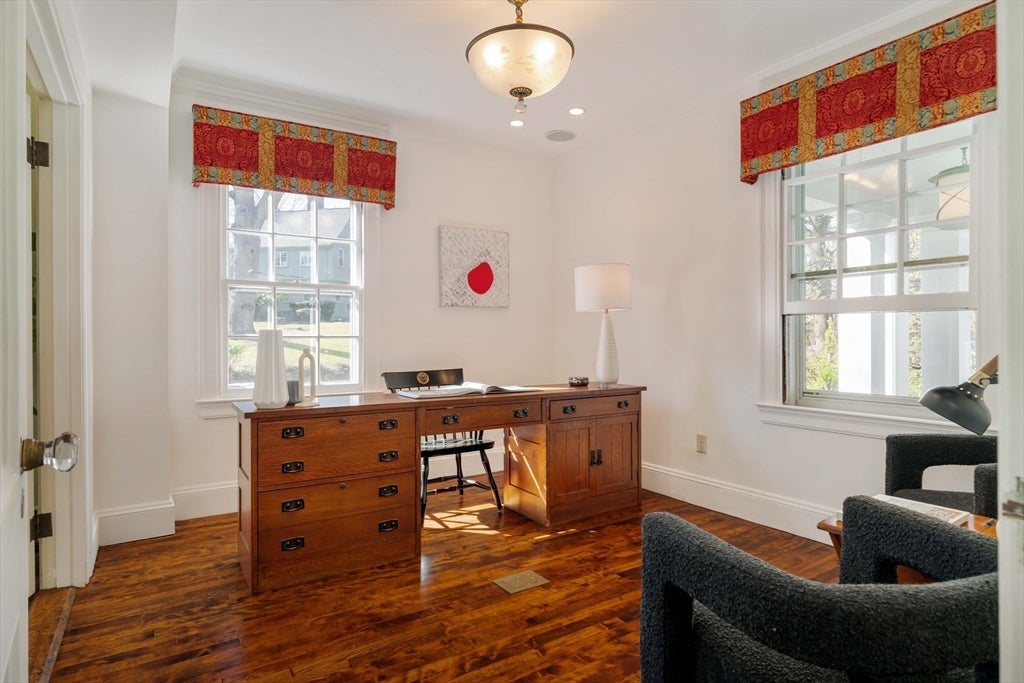 10 Rangeley Road, Winchester, MA Photo #8