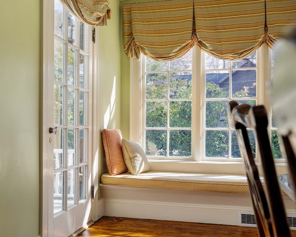 10 Rangeley Road, Winchester, MA Photo #10