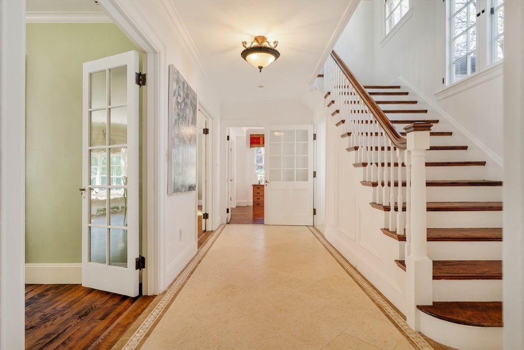 10 Rangeley Road, Winchester, MA Photo #6
