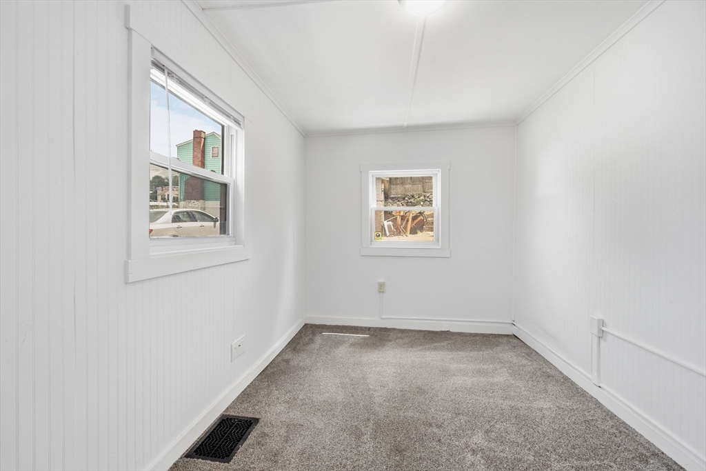 300 Lynn Street, Peabody, MA Photo #20