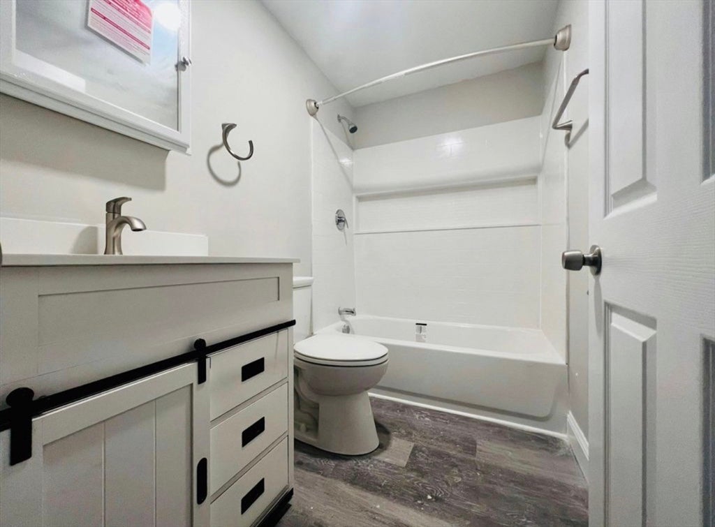 26 Crescent St #26, Quincy, MA, 26 Crescent St #26, Quincy, MA Photo #5