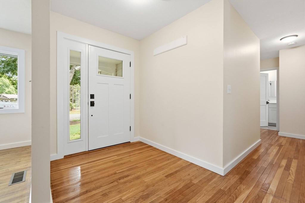 31 Colonial Court