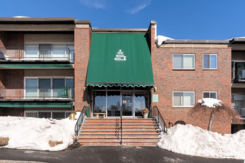 1206 Greendale Ave 217