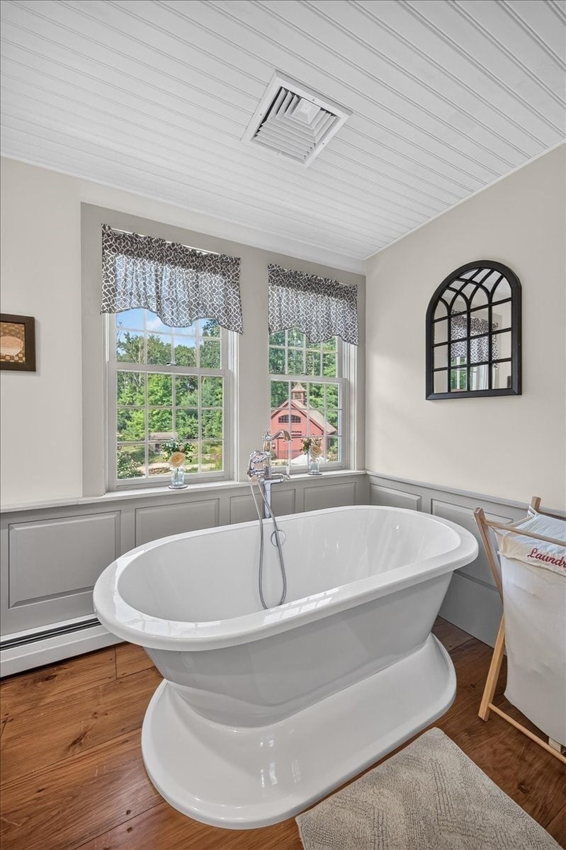 37 Champeaux RD, Brimfield, MA Photo #12
