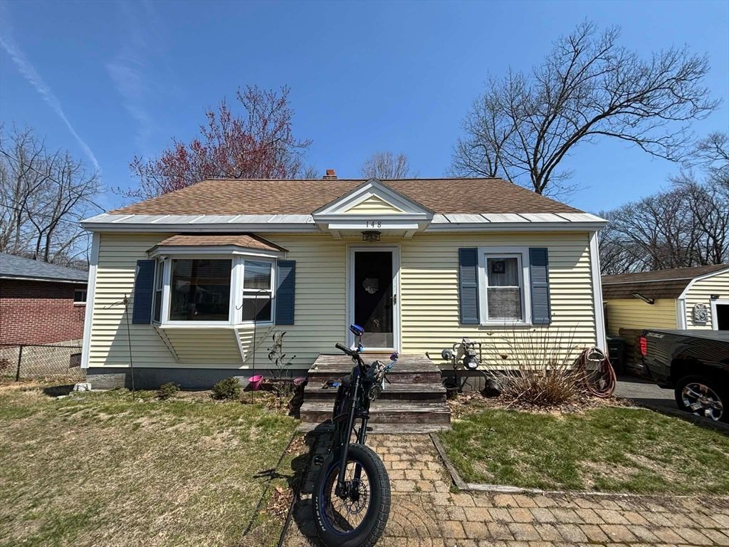 Photo of 148 Pond St, Leominster, MA 01453 (MLS # 73503395)