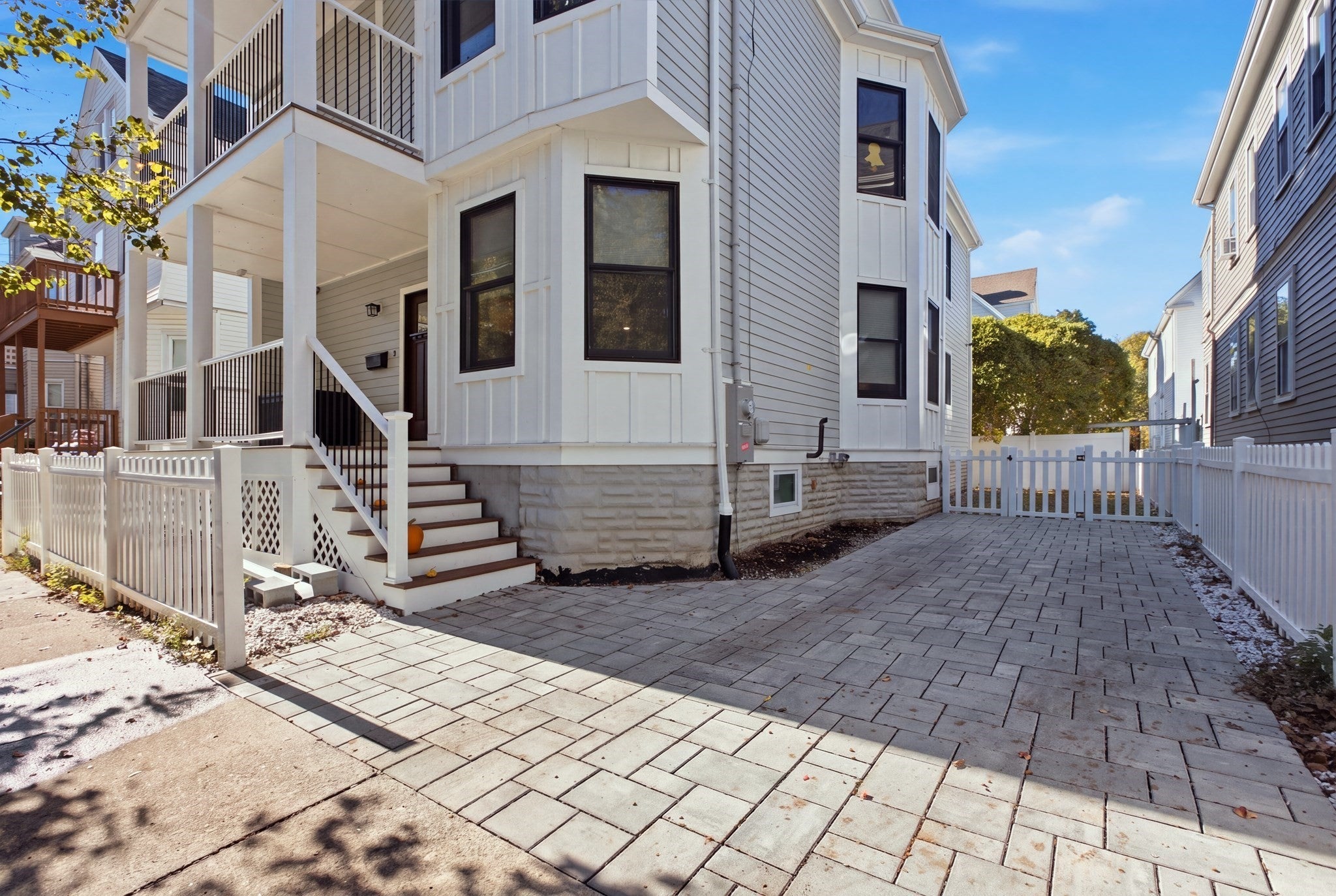 16 Boston Ave
