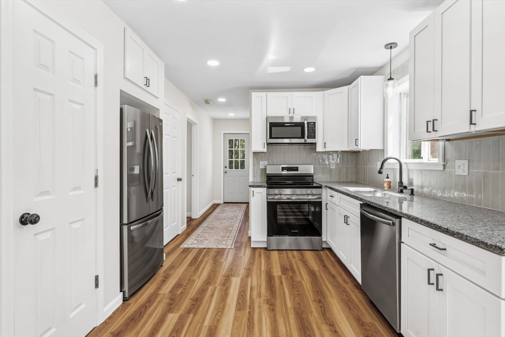 30 Gunn Rd