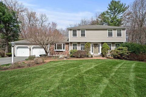 15 Guinevere Easton MA 02356