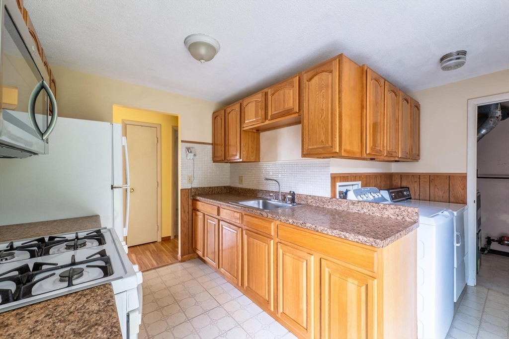 15 Mishawum Dr, Dartmouth, MA Photo #21