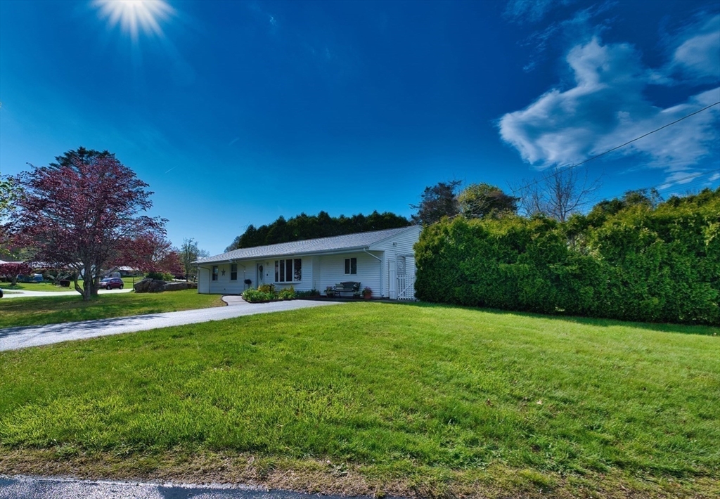 15 Mishawum Dr, Dartmouth, MA Photo #5