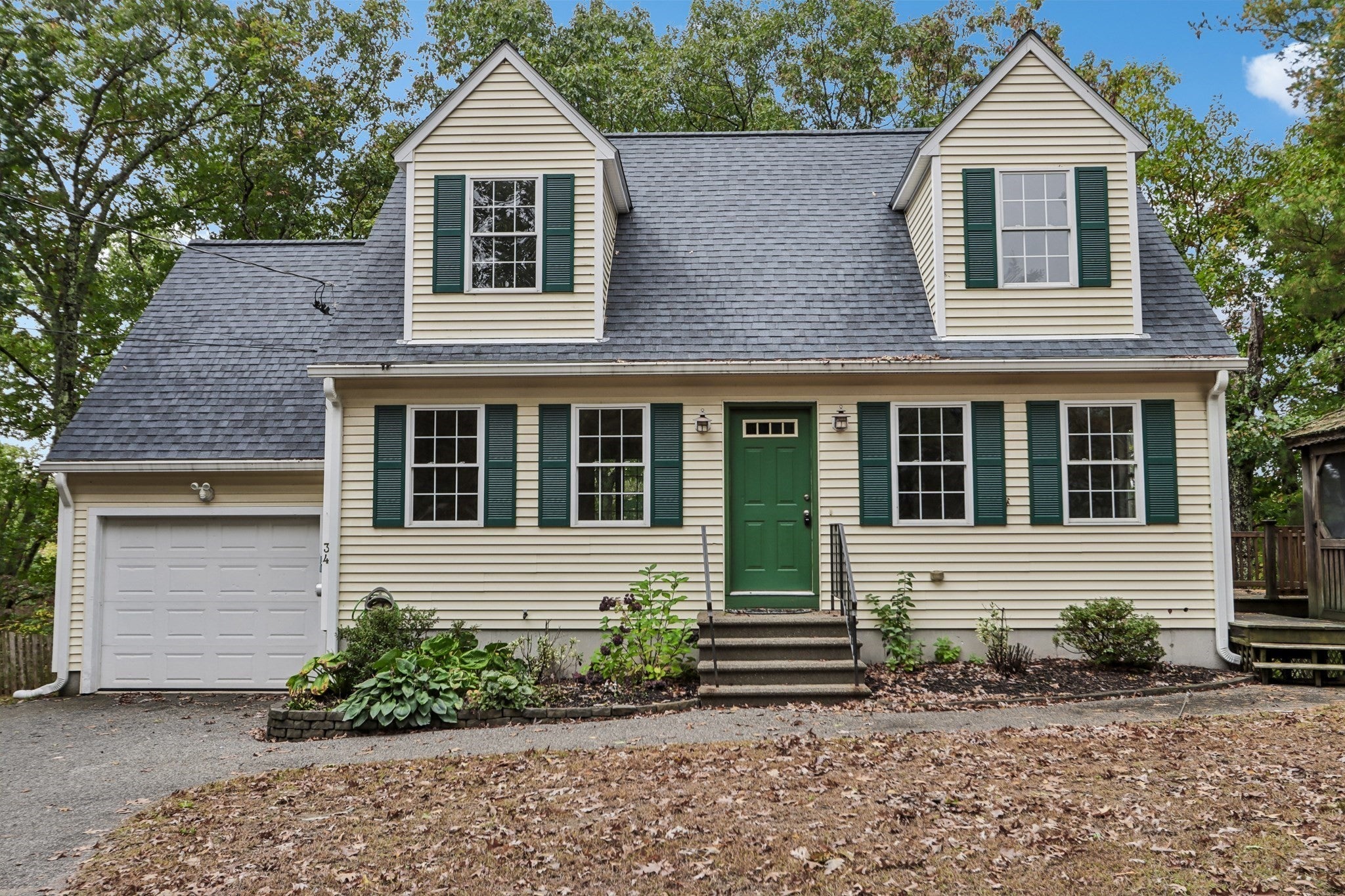 34 Cork Cir