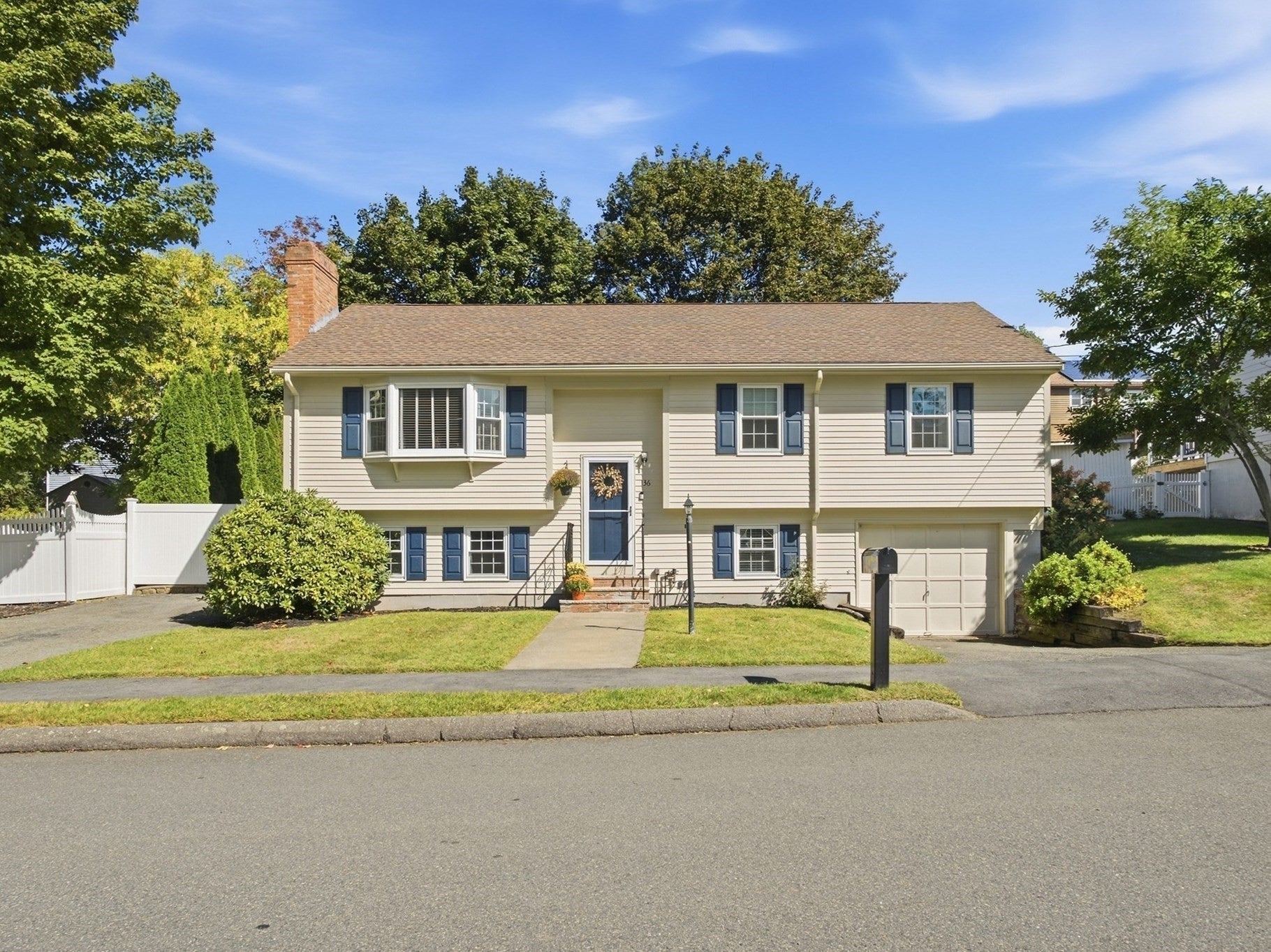 Photo of 136 Maplewood Rd, Lynn, MA