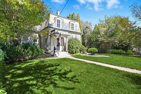Photo of 139 Salem End Road, Framingham, MA 01702 (MLS # 73440714)
