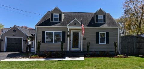 Photo of 14 Susan Ave, South Hadley, MA 01075 (MLS # 73510566)
