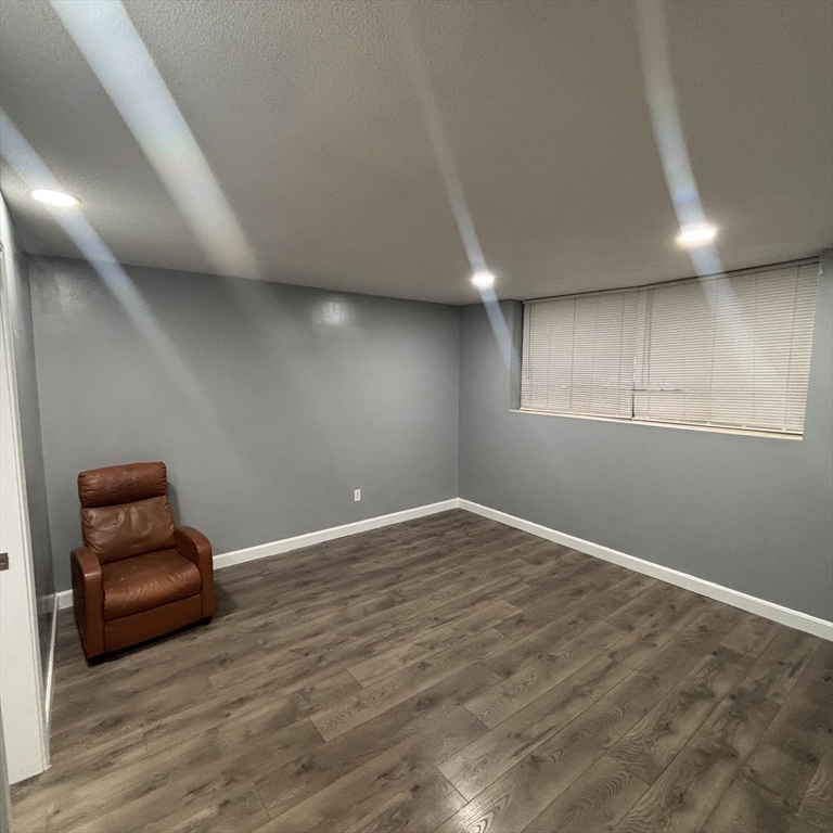 800 Hyde Park Ave 3