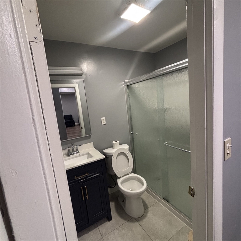 800 Hyde Park Ave 3