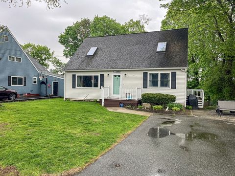 Photo of 28 Ringgold St, Haverhill, MA 01830 (MLS # 73520665)
