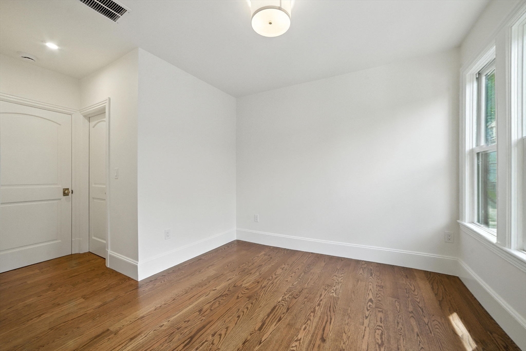 197 Winchester Street #1, Brookline, MA Photo #19