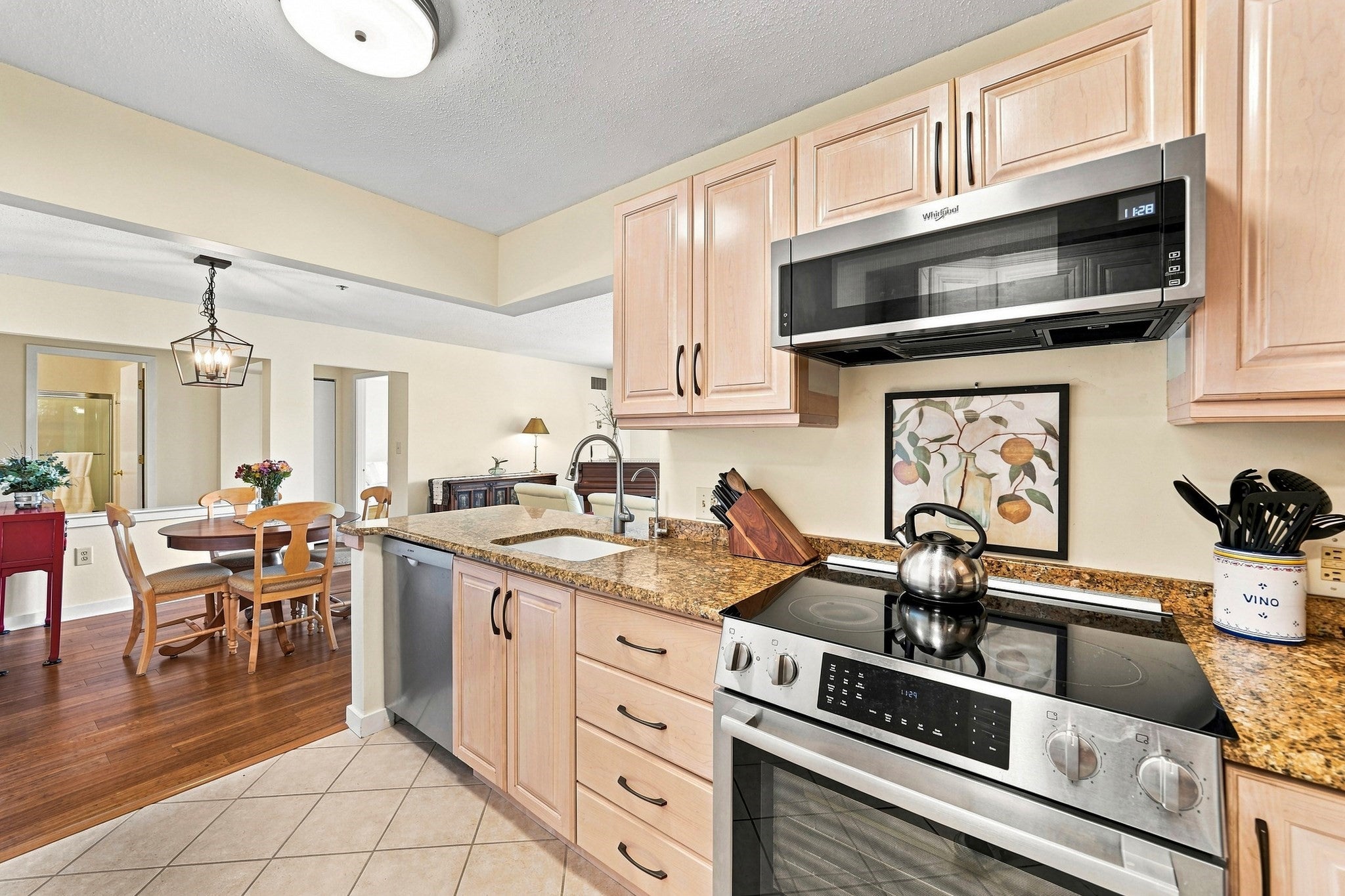 273 Cambridge Rd #505, Woburn, MA Photo #11