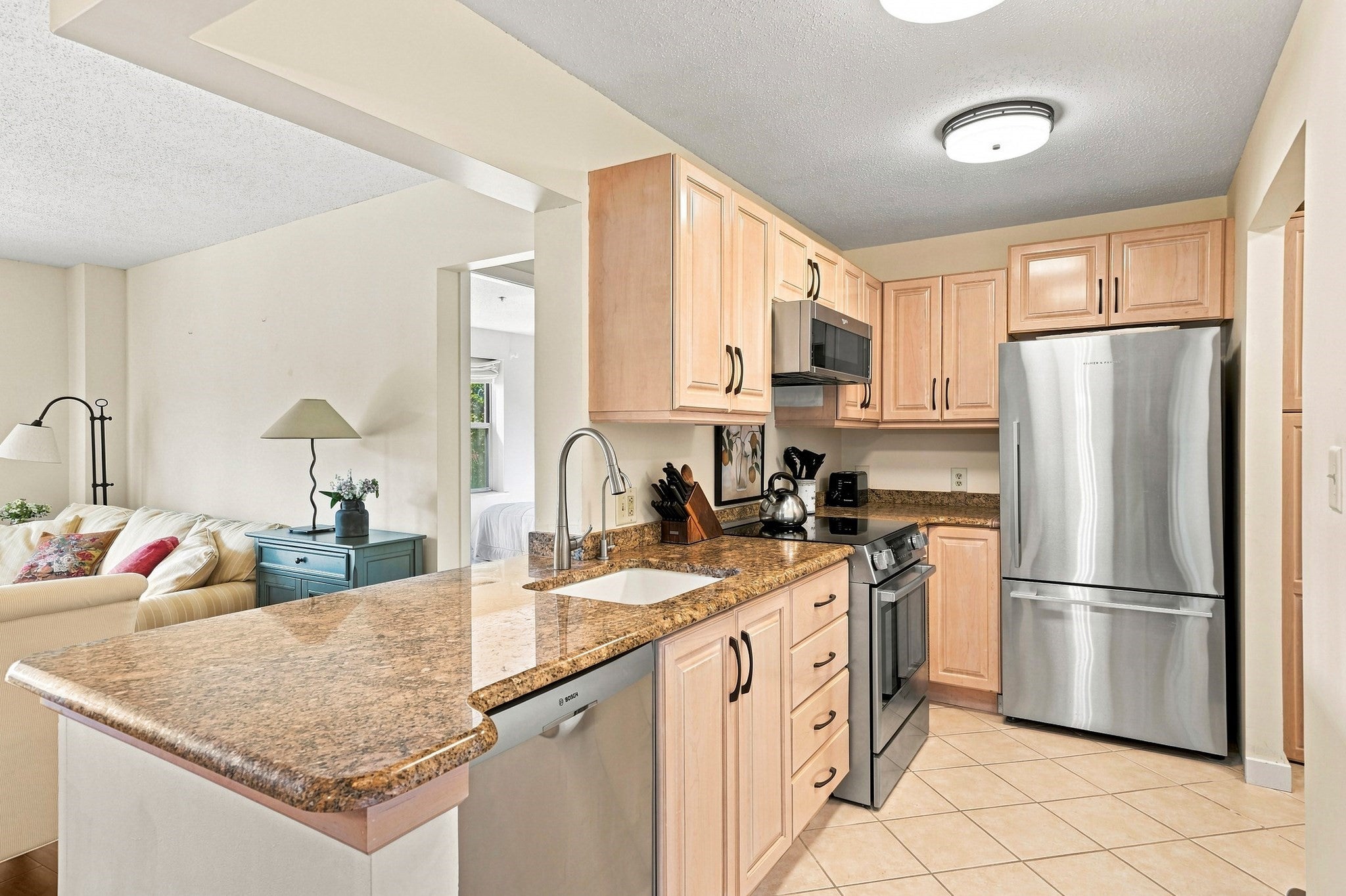273 Cambridge Rd #505, Woburn, MA Photo #10