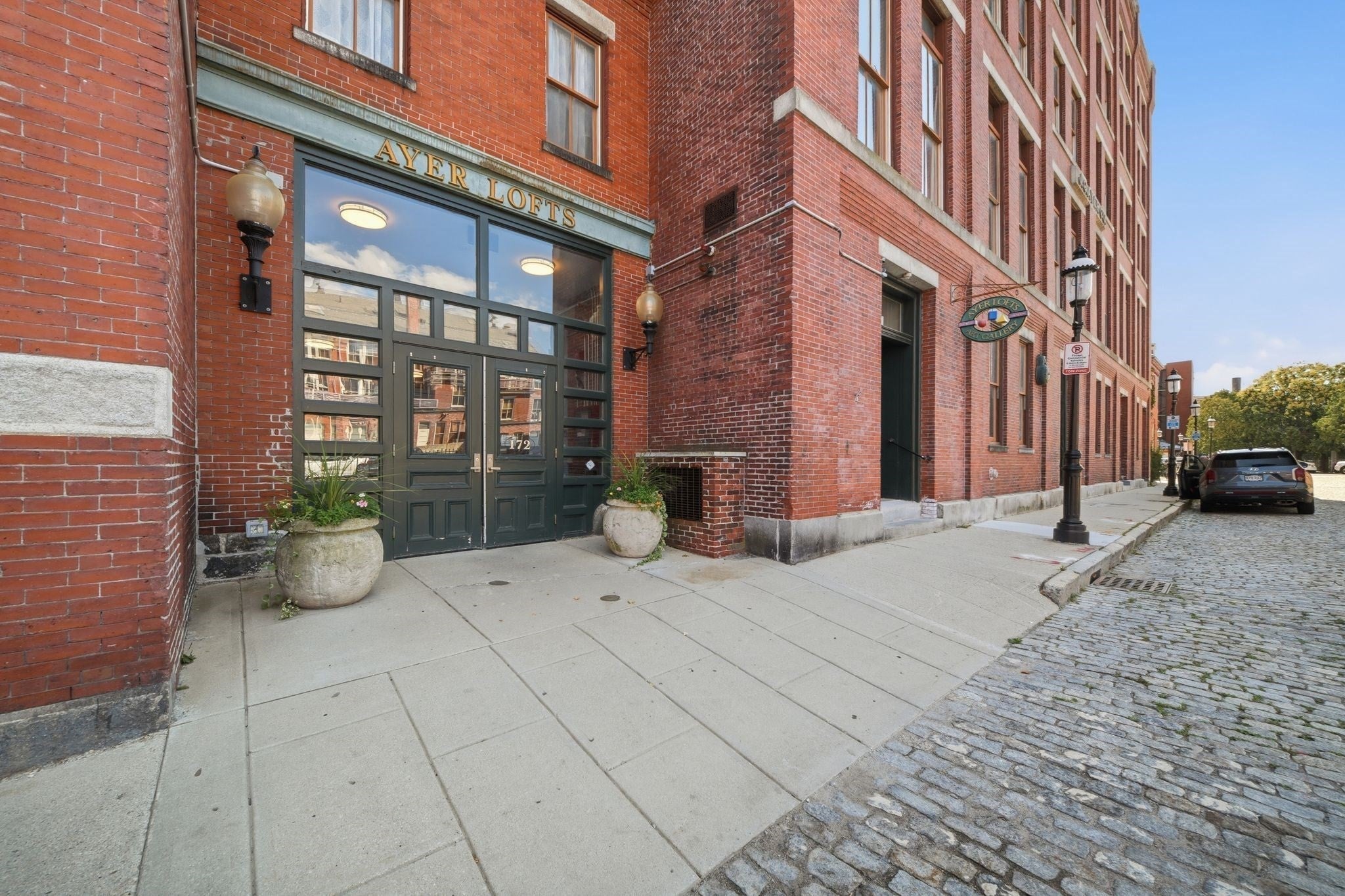 Photo of 172 Middle St #501, Lowell, MA