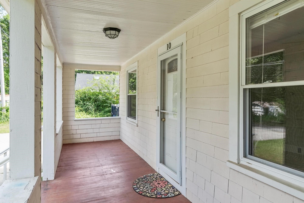 10 Birch Ave
