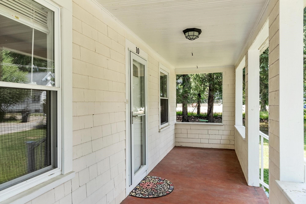 10 Birch Ave