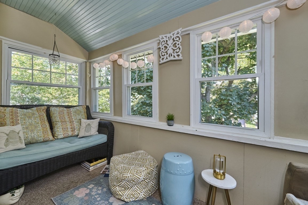 Belmont, Massachusetts 02478, United States, 7 Bedrooms Bedrooms, ,2 BathroomsBathrooms,Residential,Active,194603