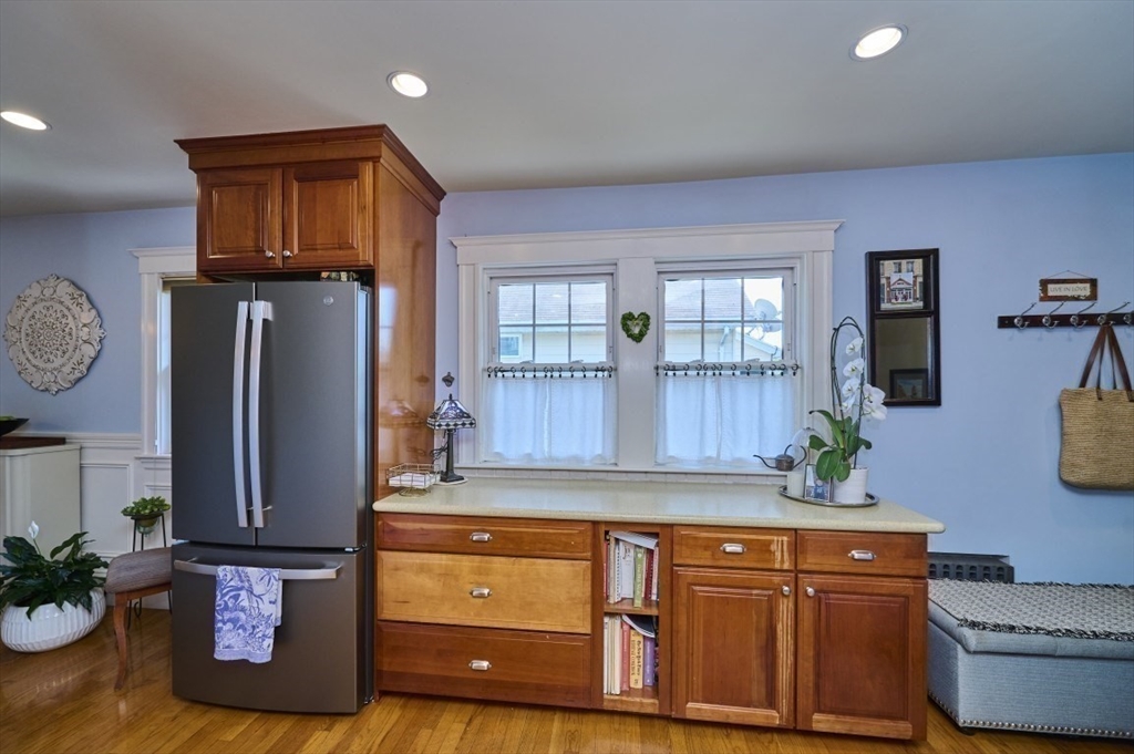 Belmont, Massachusetts 02478, United States, 7 Bedrooms Bedrooms, ,2 BathroomsBathrooms,Residential,Active,194603