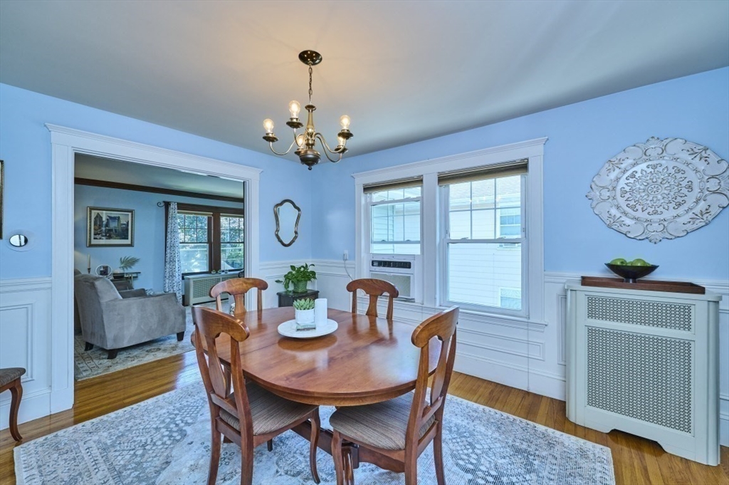 Belmont, Massachusetts 02478, United States, 7 Bedrooms Bedrooms, ,2 BathroomsBathrooms,Residential,Active,194603