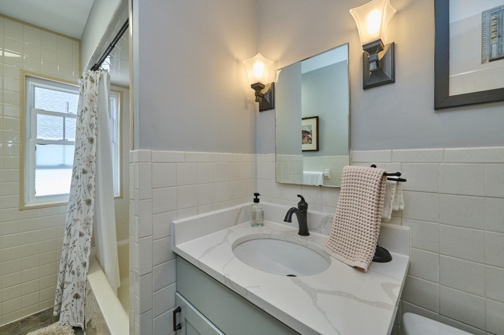 Belmont, Massachusetts 02478, United States, 7 Bedrooms Bedrooms, ,2 BathroomsBathrooms,Residential,Active,194603