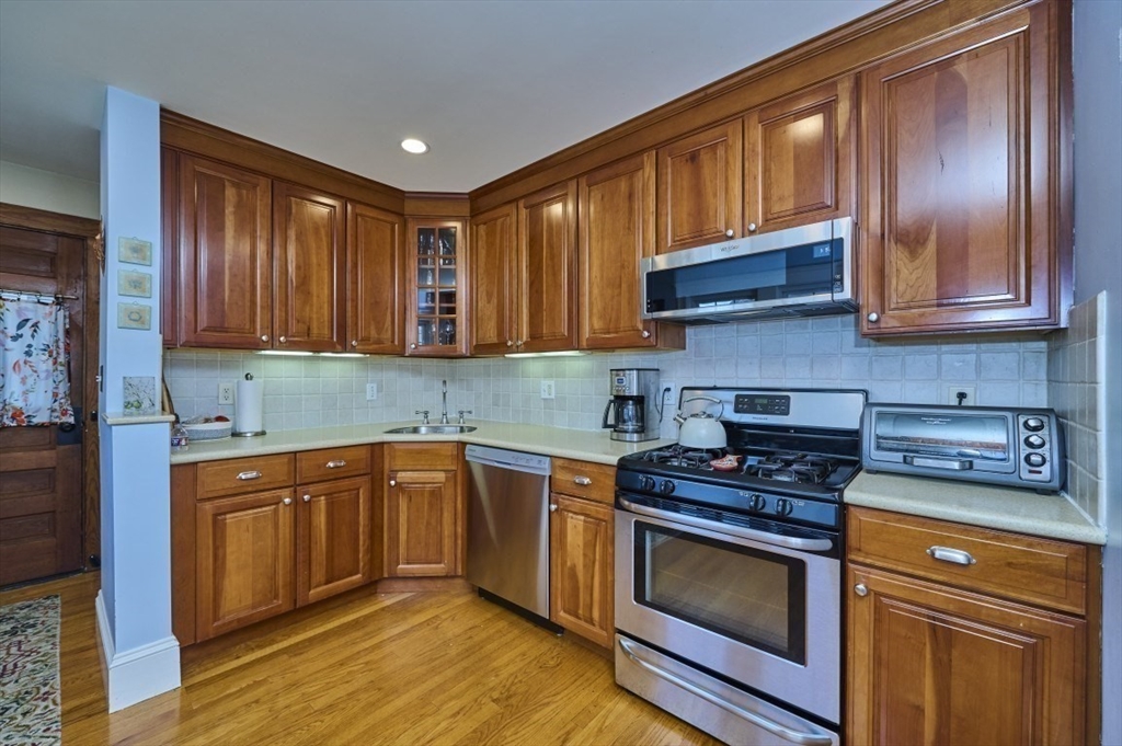 Belmont, Massachusetts 02478, United States, 7 Bedrooms Bedrooms, ,2 BathroomsBathrooms,Residential,Active,194603