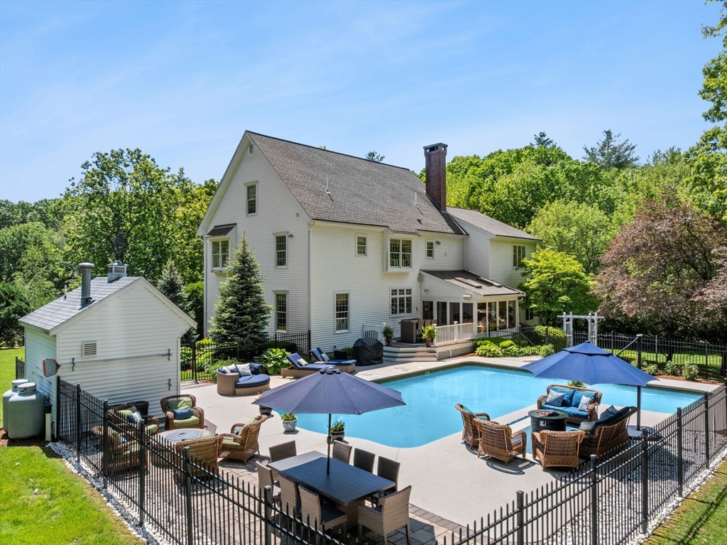 8 Riverside Terrace