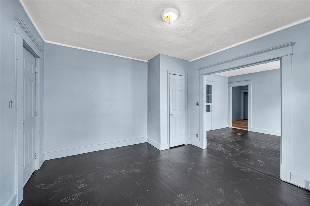 128-130 Kensington Ave