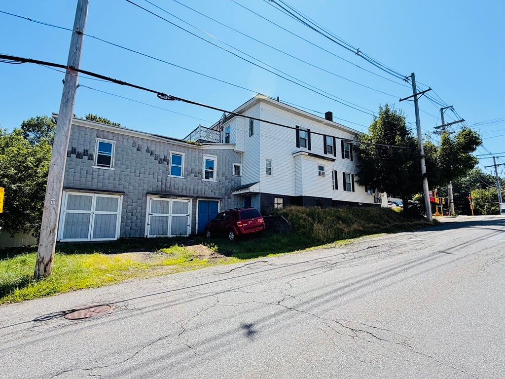 719 Main St, Clinton, MA Photo #3