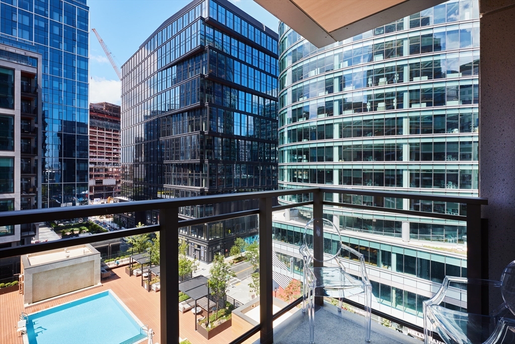 133 Seaport Blvd 1605
