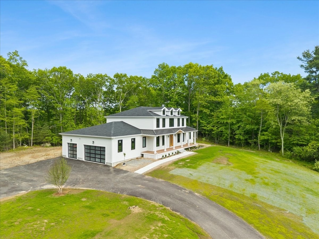 30 Starr Ln